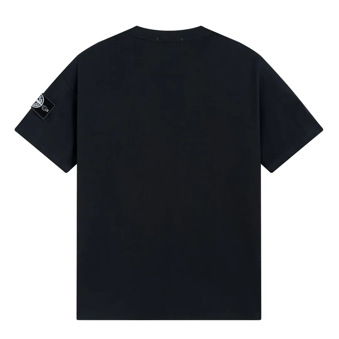 W650#P110💰 [Stone lsland/Stone Island summer new black and white Tai Chi compass cuff armband printed pattern short-sleeved T-shirt] ⚠️[Original creation, high control of details] - Made of 260 grams of combed cotton, 32 count double yarn, soft and comfortable to the touch, sweat-absorbent and breathable. - Simple, basic and versatile style, original single quality, the first choice for couples. - Made in a large factory, four needles and five threads on the shoulder, neatly arranged, high quality workmanship. -Same style for men and women, very versatile, one piece for everyone, details are clearly visible. Color: Black White Size: M L